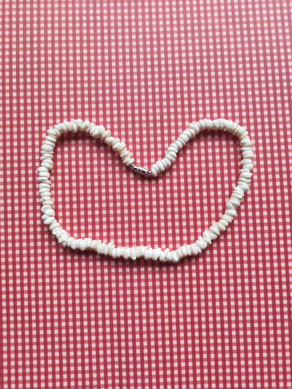 4/$50⭐️White Shell Bead Necklace - Picture 4 of 5
